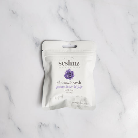 Mushroom Blend Chocolate - Peanut Butter & Jelly (Half Bar)